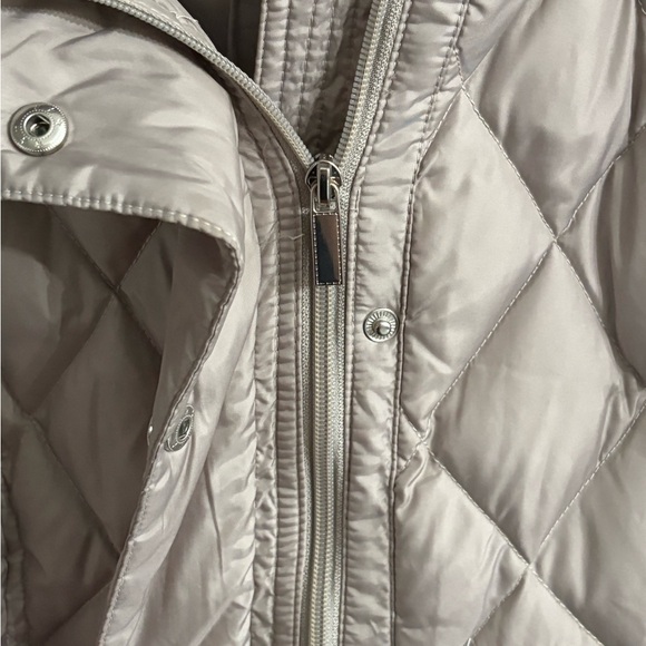 London Fog Down Jacket-Gray—Petite Large - Picture 4 of 11